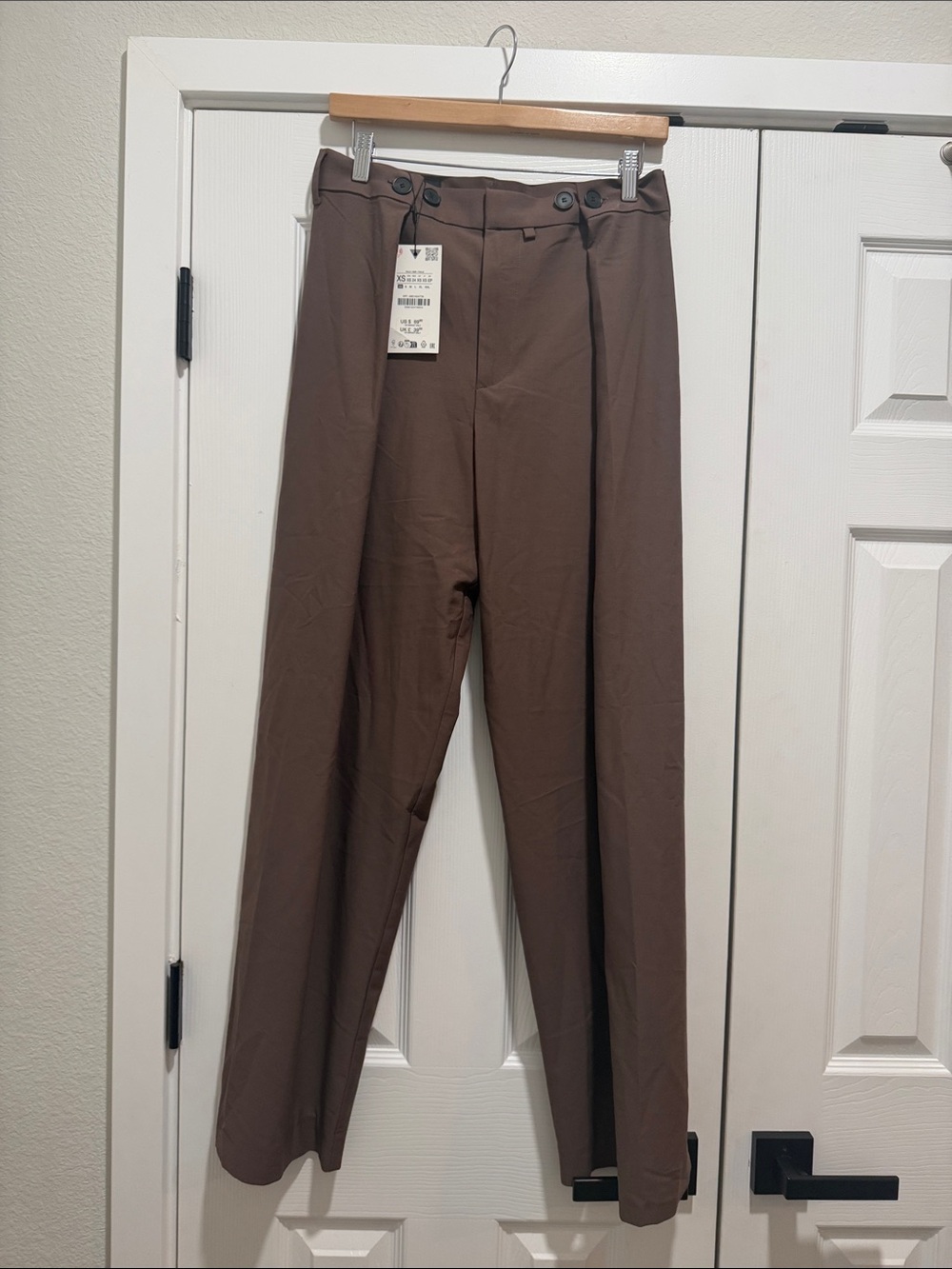 NWT ZARA BROWN TROUSER Pants with button pleats Size XS